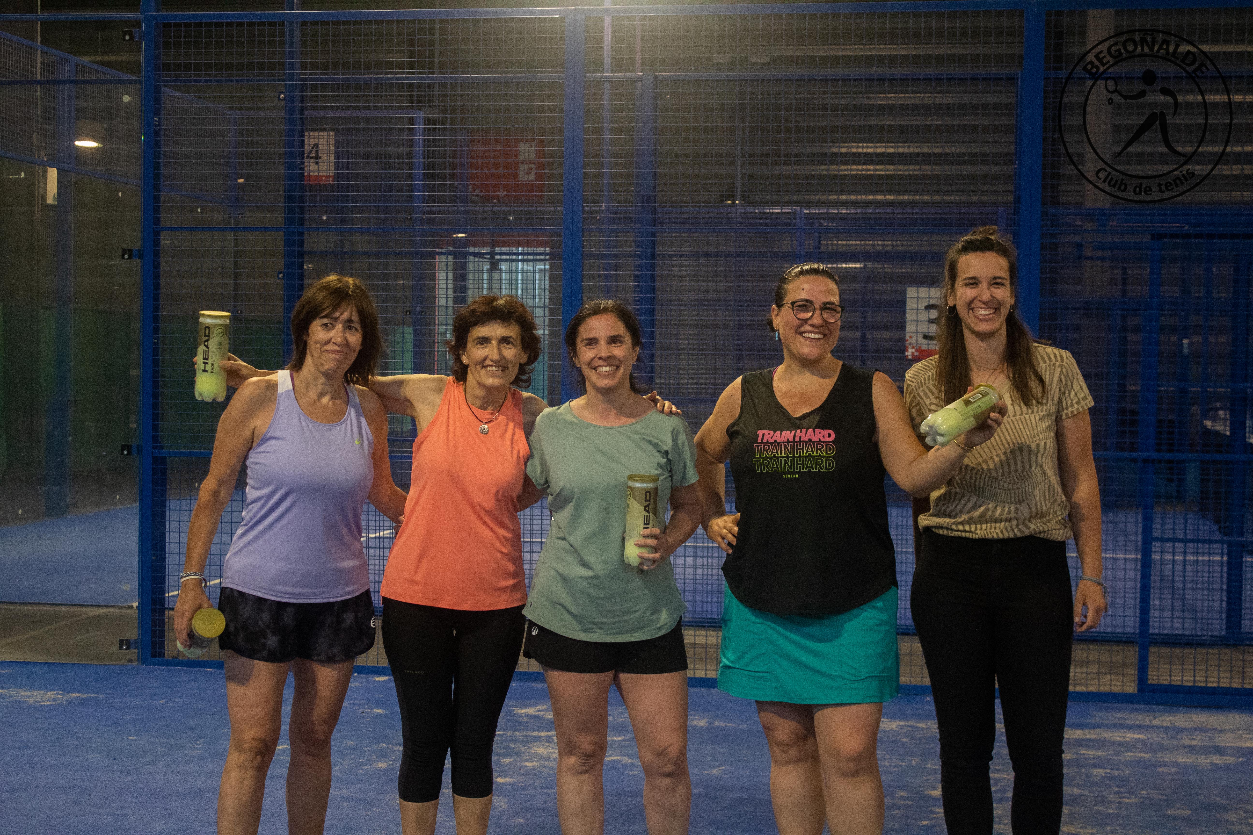 Torneo de pádel femenino